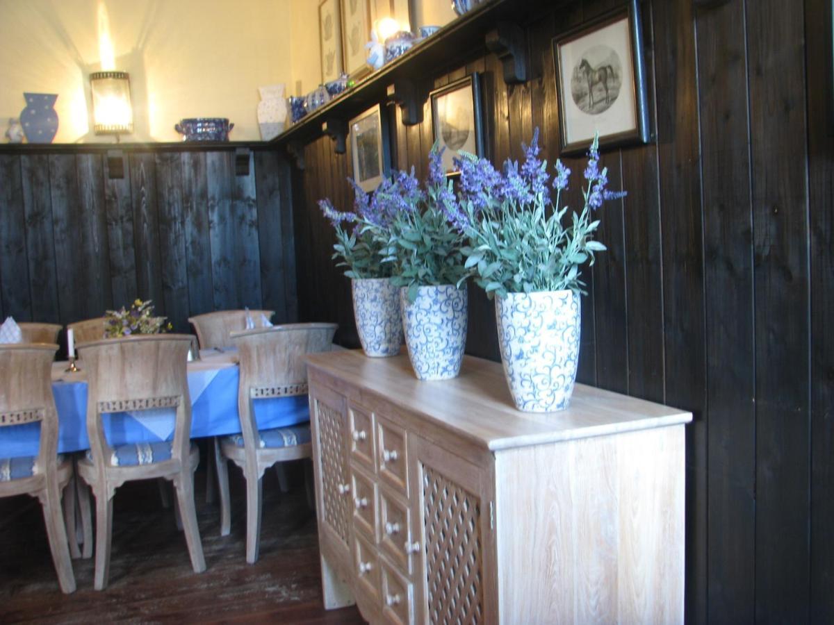 Gasthaus Und Pension "Zum Hauenden Schwein" Wörlitz エクステリア 写真