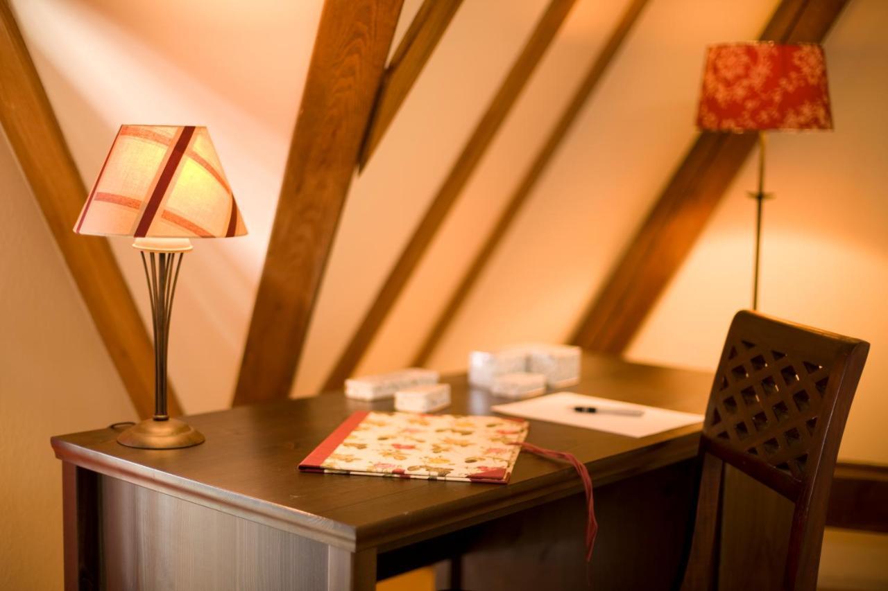 Gasthaus Und Pension "Zum Hauenden Schwein" Wörlitz 部屋 写真